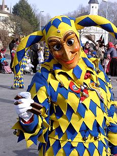 Bajass aus Waldkirch mit Klepperle und Eselsohrenkappe